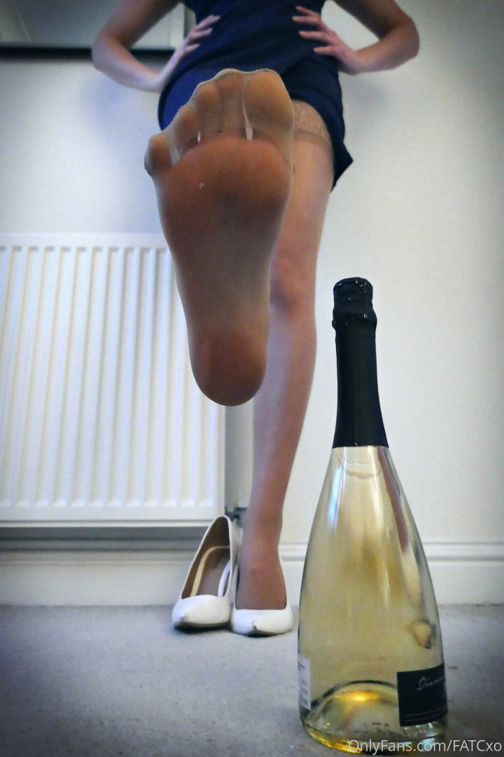 Photo by the_legs_next_door published on June 4,2023 12:47:51 - BestThots