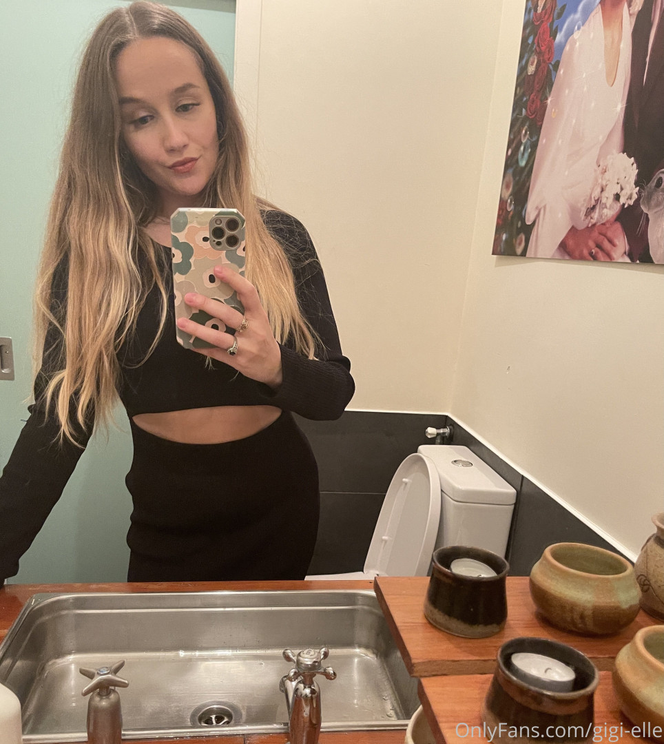 Photo by kiwigirlgigi published on October 17,2023 08:41:59 - BestThots