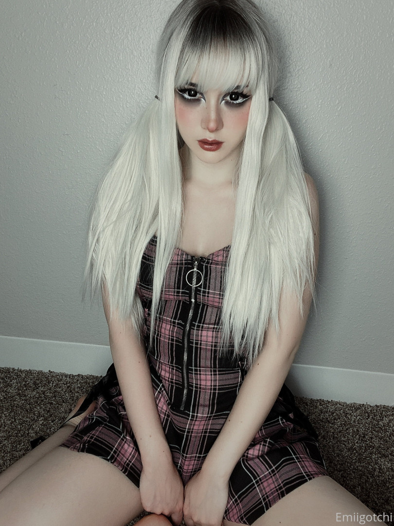 Photo by emiigotchi published on June 10,2023 01:42:37 - BestThots