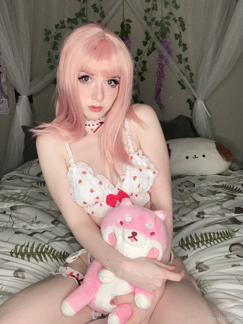 Photo by emiigotchi published on June 10,2023 01:46:49 - BestThots