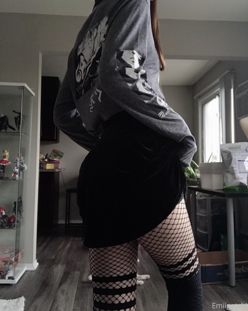 Photo by emiigotchi published on June 10,2023 01:49:10 - BestThots