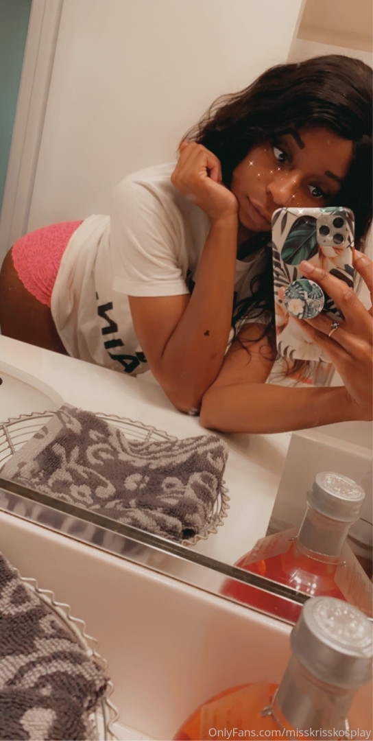 Photo by misskrisskosplay published on October 13,2023 06:38:18 - BestThots
