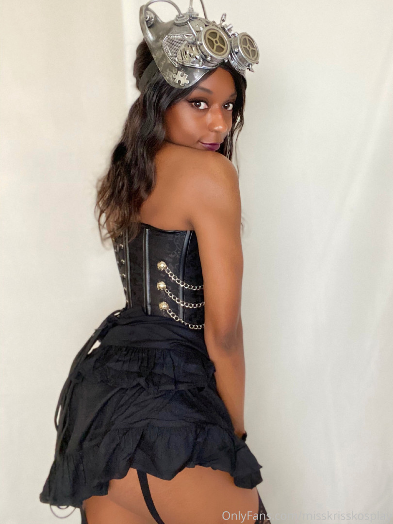 Photo by misskrisskosplay published on October 13,2023 06:42:37 - BestThots