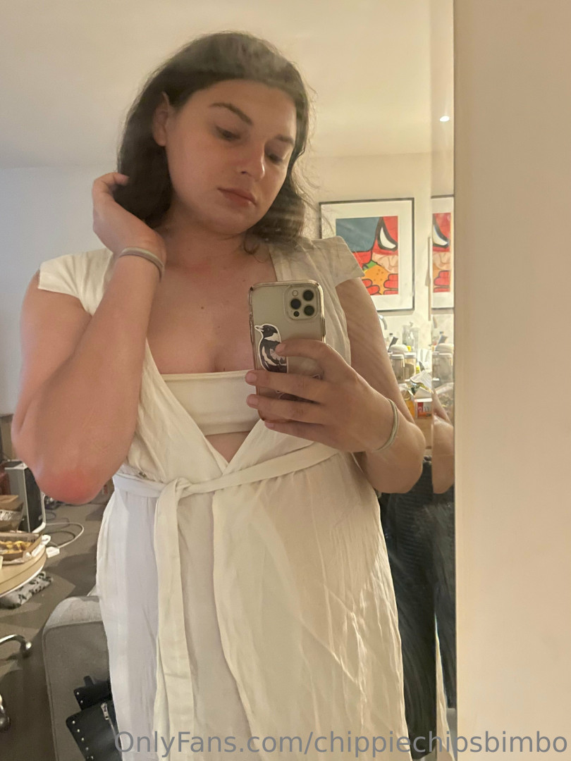 Photo by chippiechipsbimbo published on May 29,2023 02:37:32 - BestThots