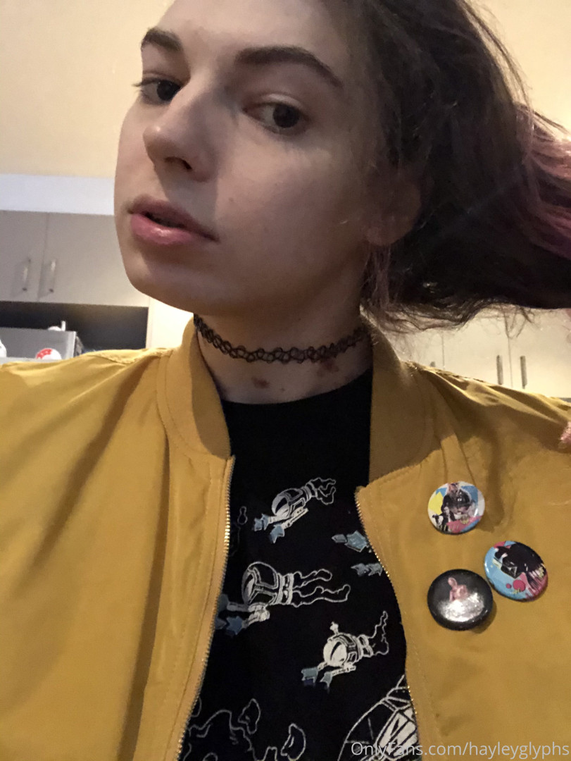 Photo by chippiechipsbimbo published on January 10,2024 22:38:04 - BestThots