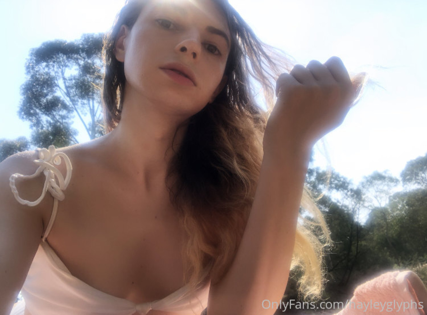 Photo by chippiechipsbimbo published on January 10,2024 22:38:45 - BestThots