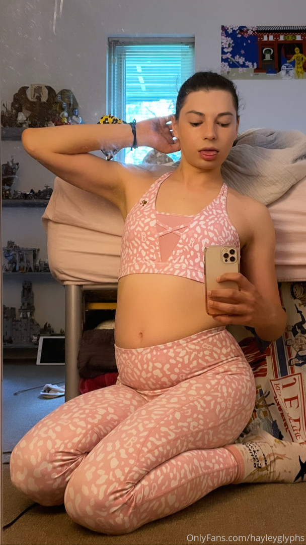 Photo by chippiechipsbimbo published on January 10,2024 22:38:46 - BestThots