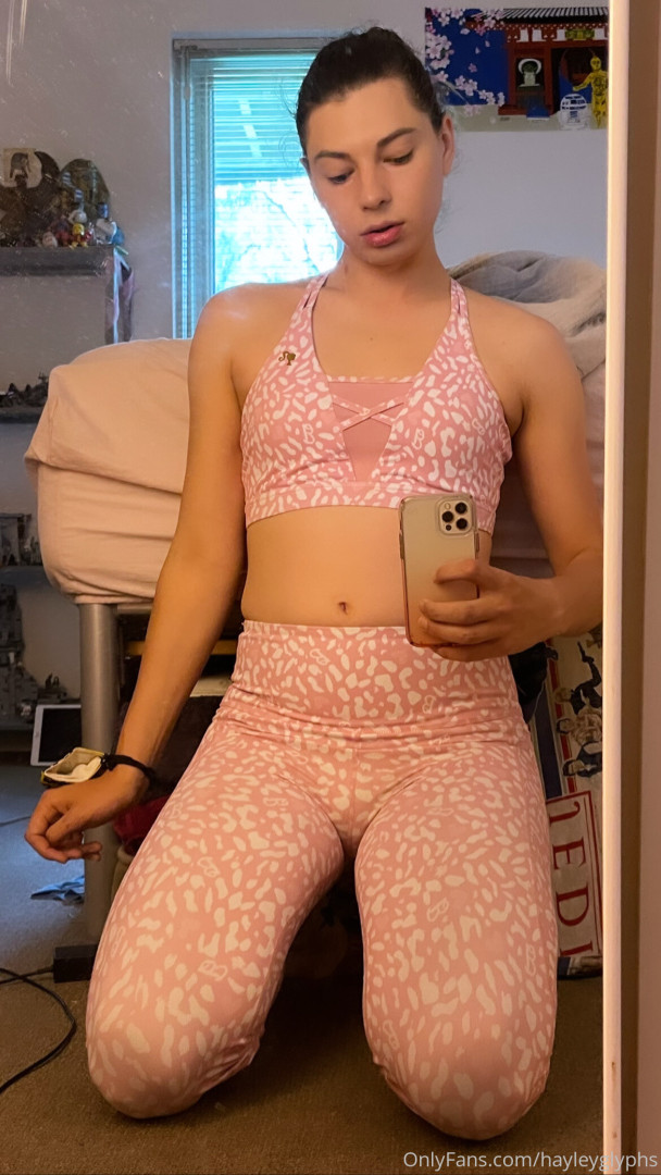Photo by chippiechipsbimbo published on January 10,2024 22:38:51 - BestThots