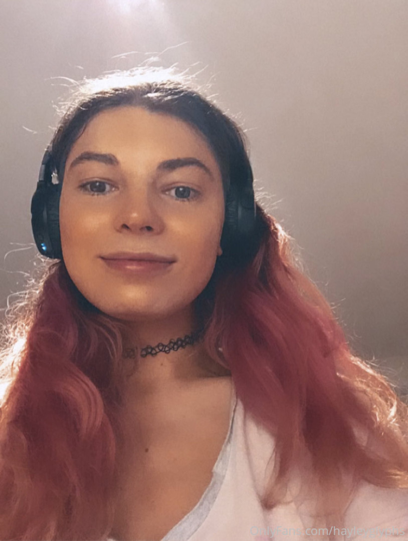 Photo by chippiechipsbimbo published on January 10,2024 22:38:59 - BestThots