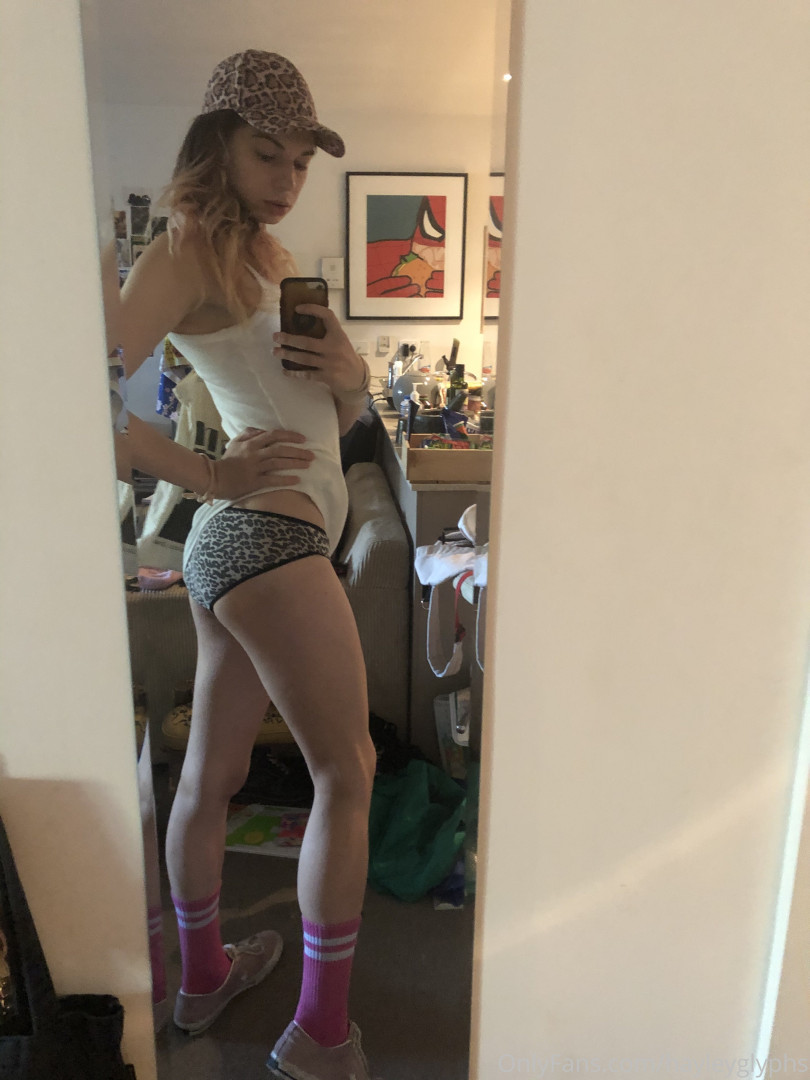 Photo by chippiechipsbimbo published on January 10,2024 22:39:29 - BestThots