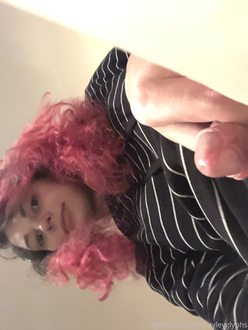Photo by chippiechipsbimbo published on January 10,2024 22:39:31 - BestThots