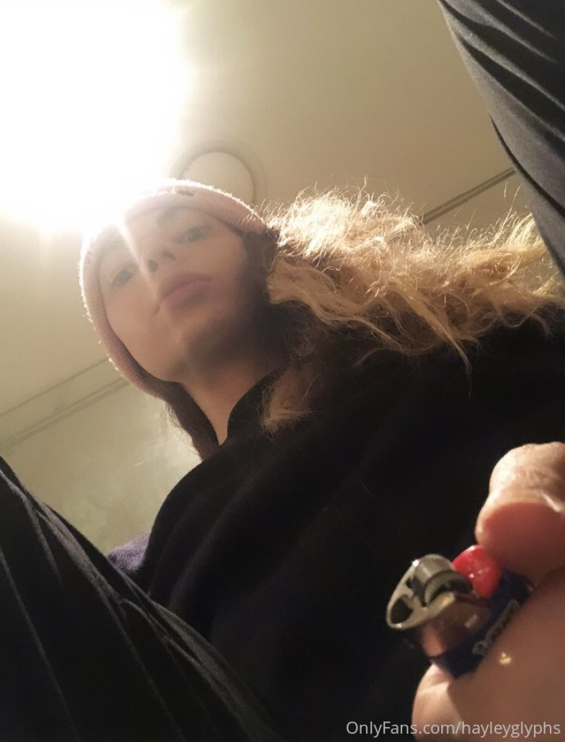 Photo by chippiechipsbimbo published on January 10,2024 22:39:31 - BestThots