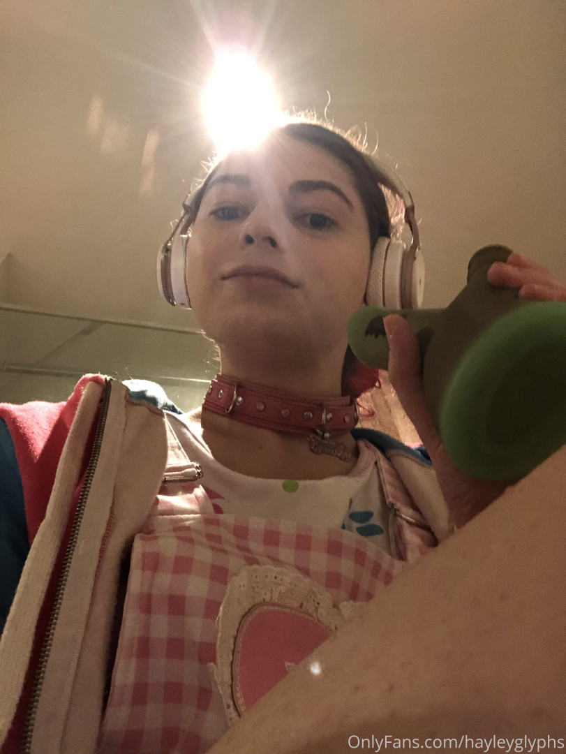 Photo by chippiechipsbimbo published on January 10,2024 22:39:33 - BestThots