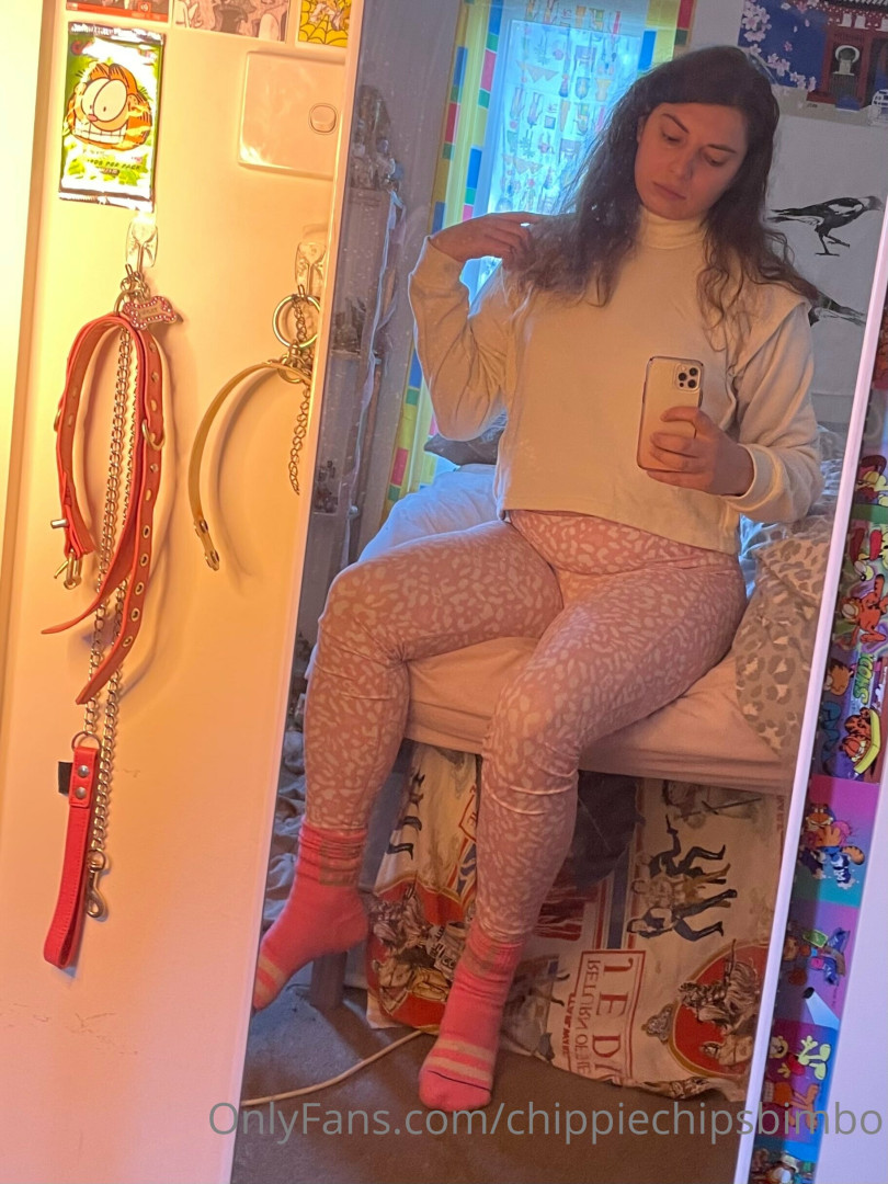 Photo by chippiechipsbimbo published on January 10,2024 22:39:54 - BestThots