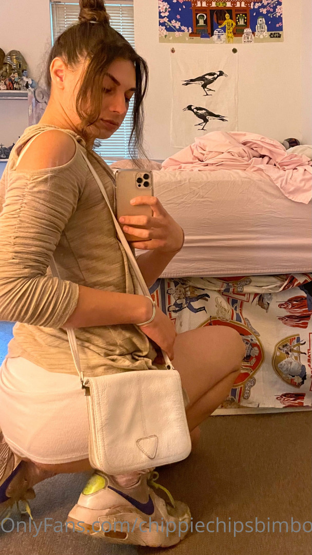 Photo by chippiechipsbimbo published on January 10,2024 22:40:25 - BestThots