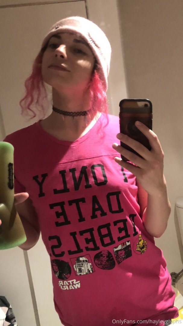 Photo by chippiechipsbimbo published on January 10,2024 22:40:44 - BestThots