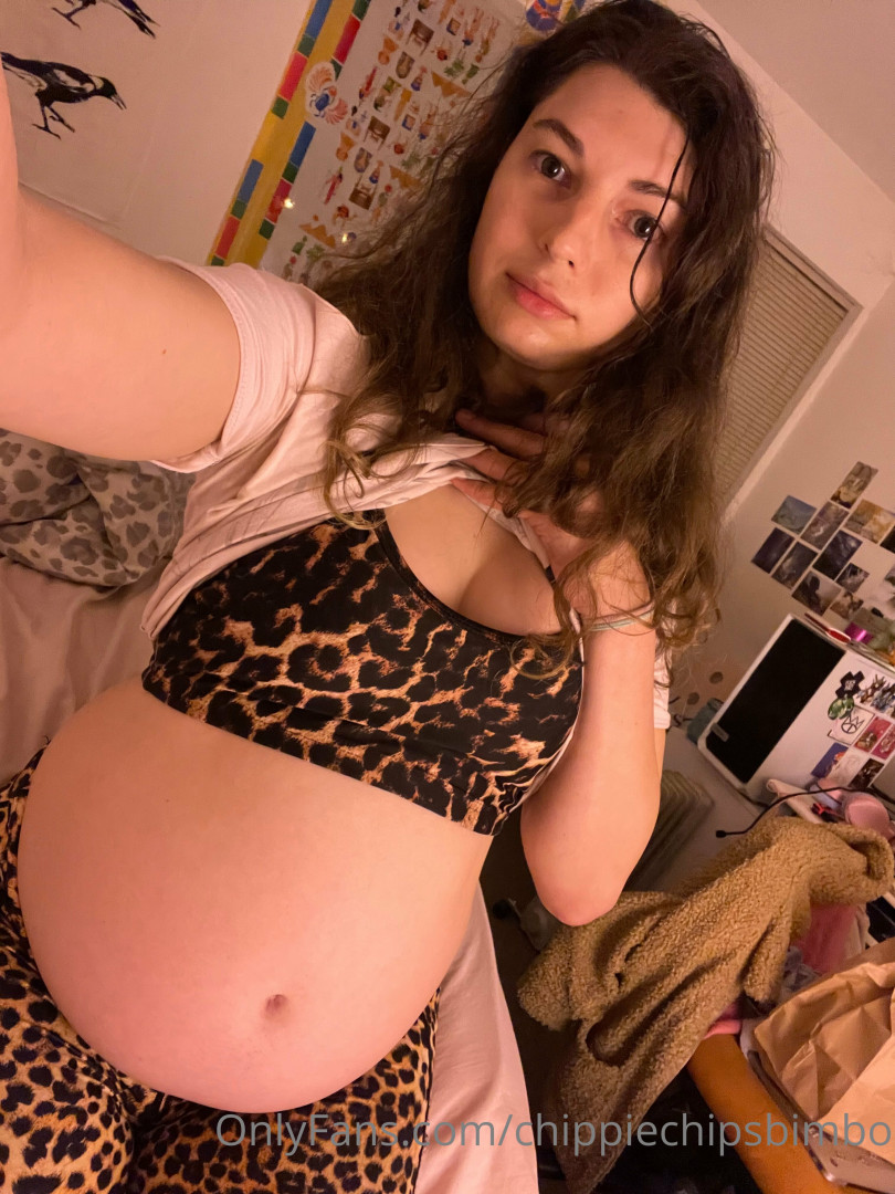 Photo by chippiechipsbimbo published on January 10,2024 22:40:46 - BestThots