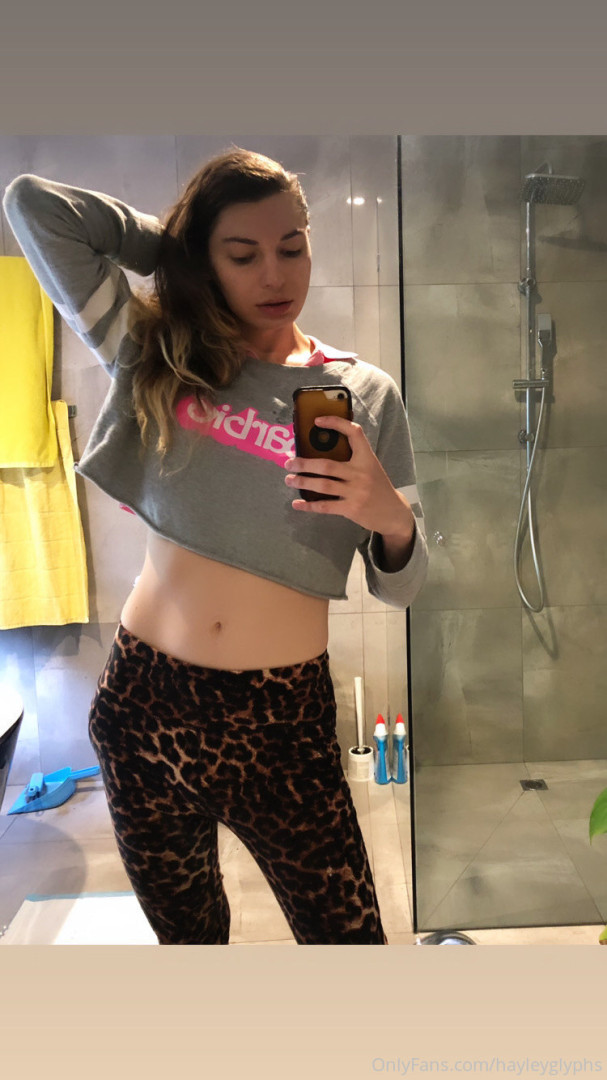 Photo by chippiechipsbimbo published on January 10,2024 22:41:00 - BestThots