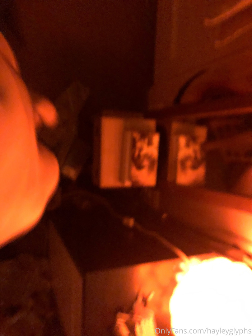 Photo by chippiechipsbimbo published on January 10,2024 22:41:02 - BestThots