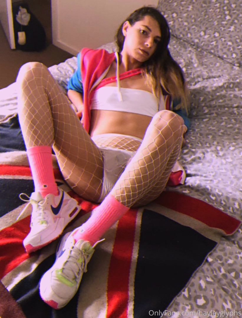 Photo by chippiechipsbimbo published on January 10,2024 22:41:19 - BestThots