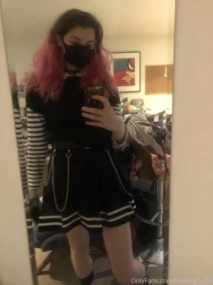 Photo by chippiechipsbimbo published on January 10,2024 22:41:33 - BestThots