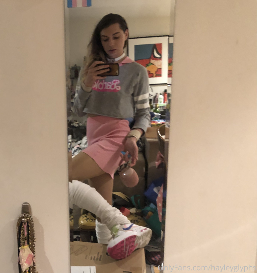 Photo by chippiechipsbimbo published on January 10,2024 22:41:35 - BestThots