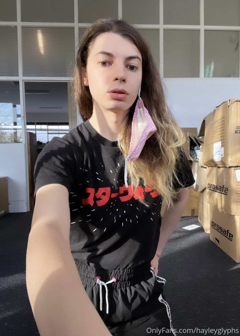 Photo by chippiechipsbimbo published on January 10,2024 22:41:53 - BestThots