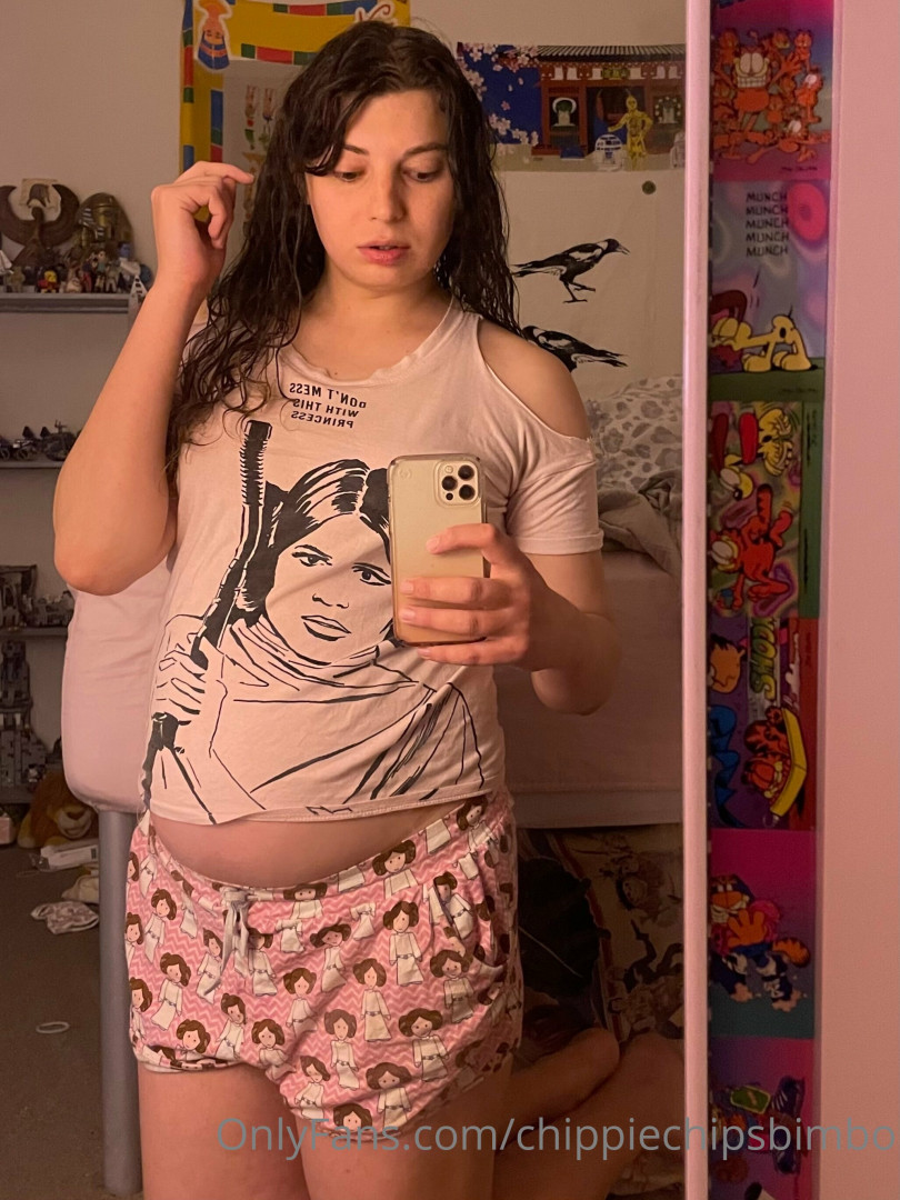 Photo by chippiechipsbimbo published on January 10,2024 22:41:58 - BestThots