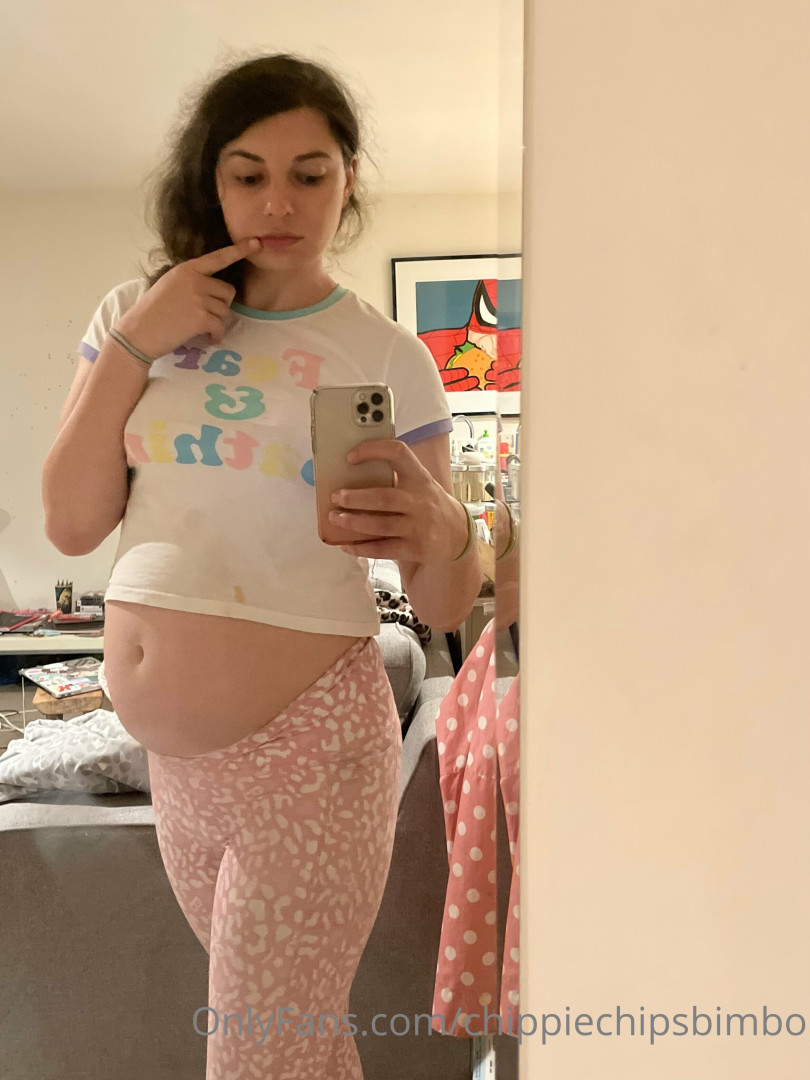 Photo by chippiechipsbimbo published on January 10,2024 22:42:03 - BestThots