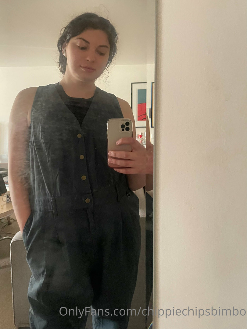 Photo by chippiechipsbimbo published on January 10,2024 22:42:07 - BestThots