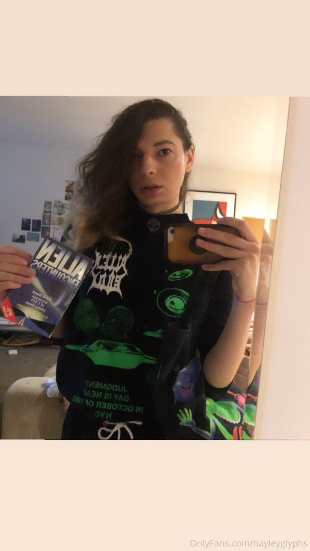 Photo by chippiechipsbimbo published on January 10,2024 22:42:40 - BestThots