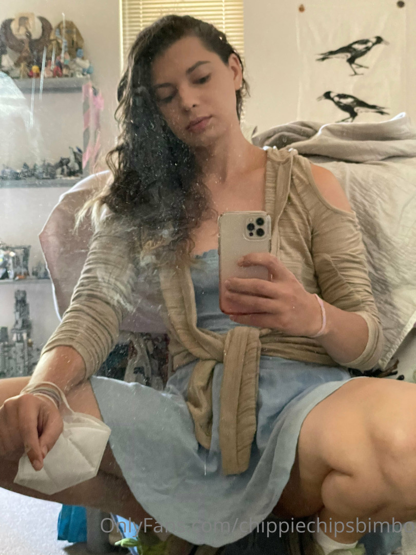 Photo by chippiechipsbimbo published on January 10,2024 22:42:57 - BestThots