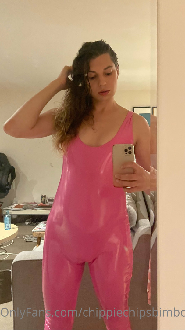Photo by chippiechipsbimbo published on January 10,2024 22:42:58 - BestThots