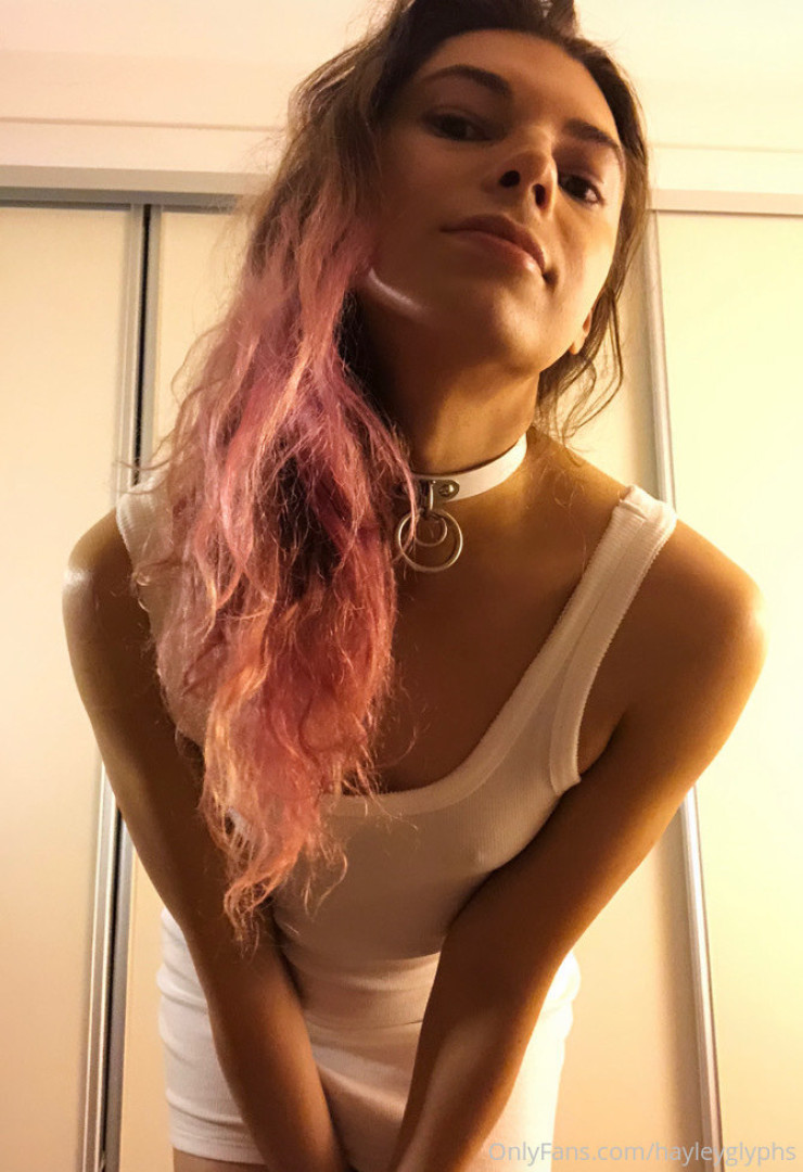 Photo by chippiechipsbimbo published on January 10,2024 22:43:01 - BestThots