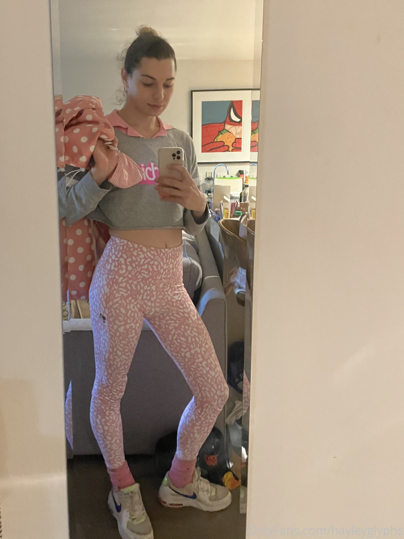 Photo by chippiechipsbimbo published on January 10,2024 22:43:17 - BestThots