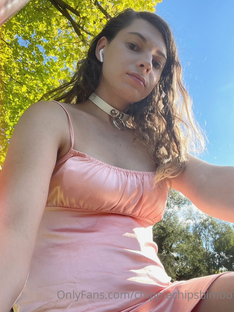 Photo by chippiechipsbimbo published on January 10,2024 22:43:49 - BestThots
