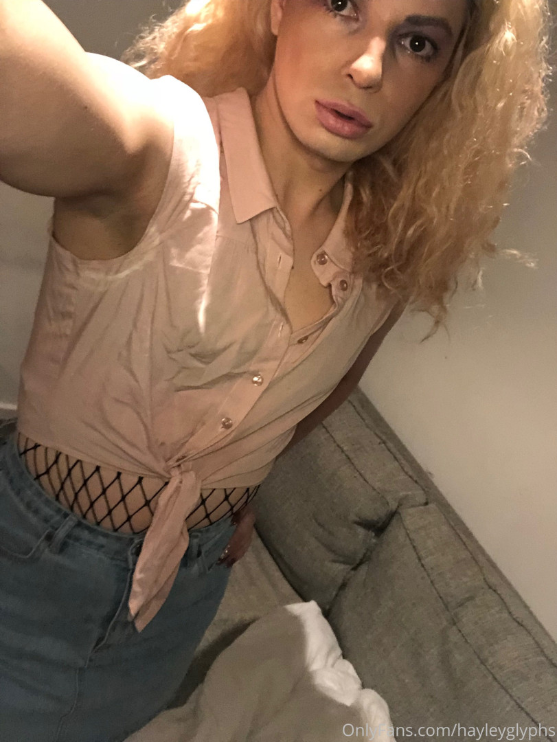 Photo by chippiechipsbimbo published on January 10,2024 22:43:55 - BestThots