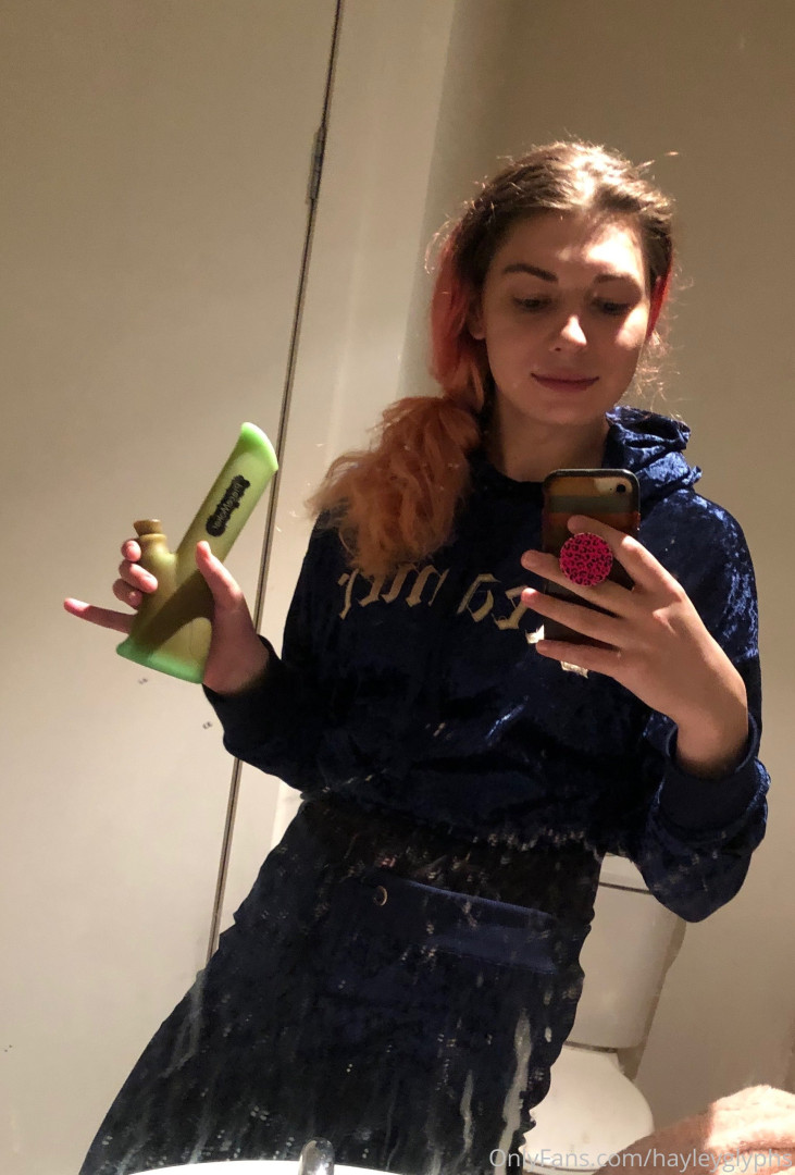 Photo by chippiechipsbimbo published on January 10,2024 22:43:59 - BestThots