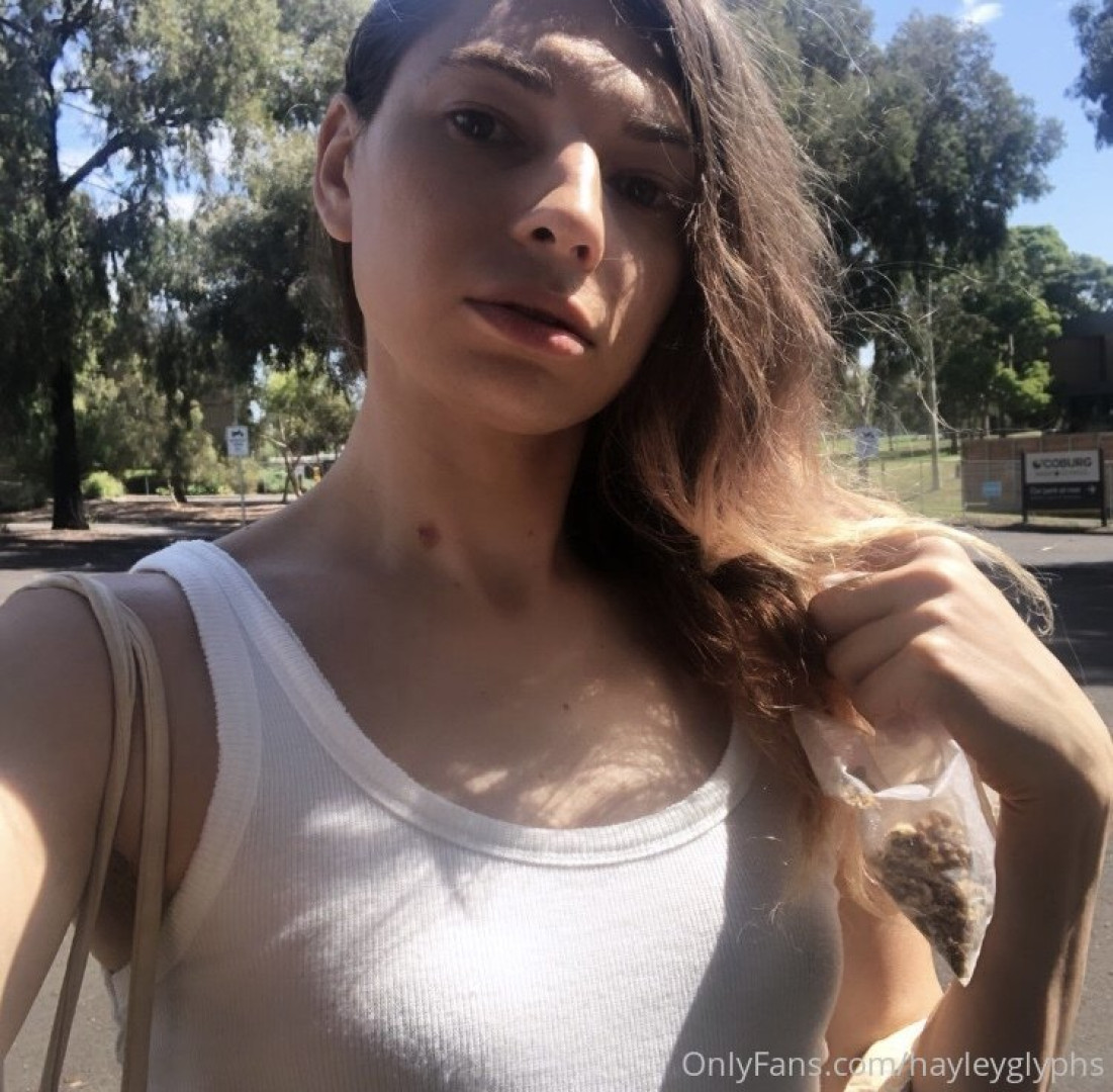 Photo by chippiechipsbimbo published on January 10,2024 22:44:06 - BestThots