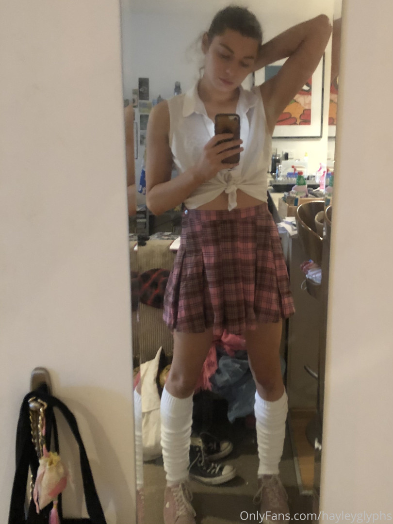 Photo by chippiechipsbimbo published on January 10,2024 22:44:15 - BestThots