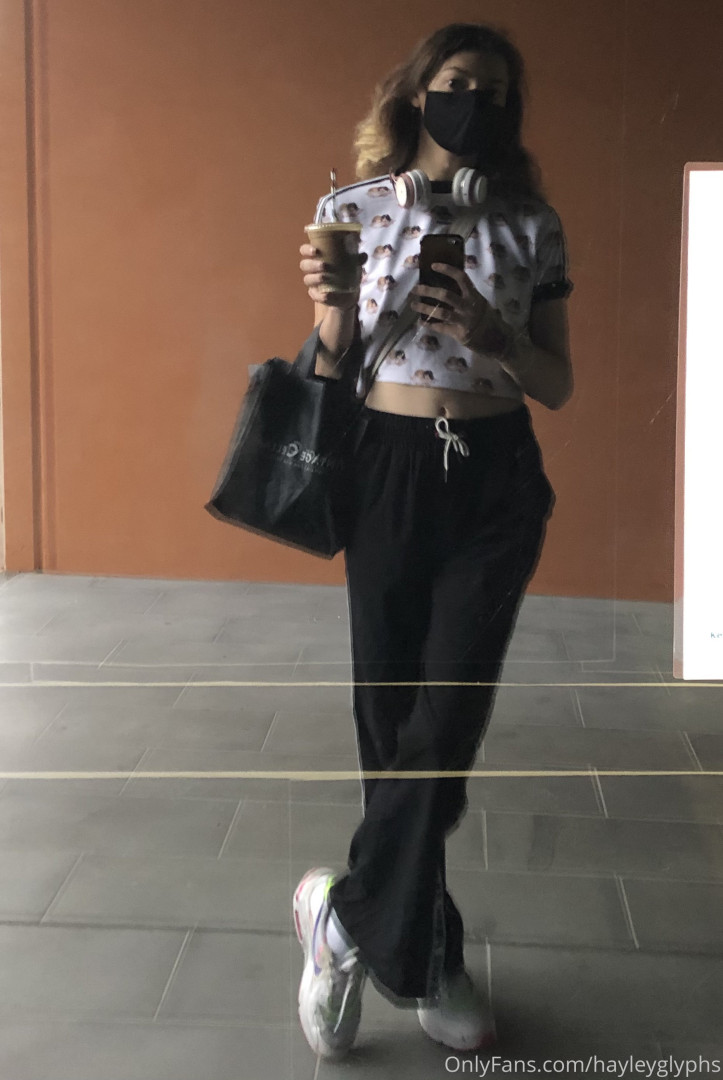Photo by chippiechipsbimbo published on January 10,2024 22:44:17 - BestThots