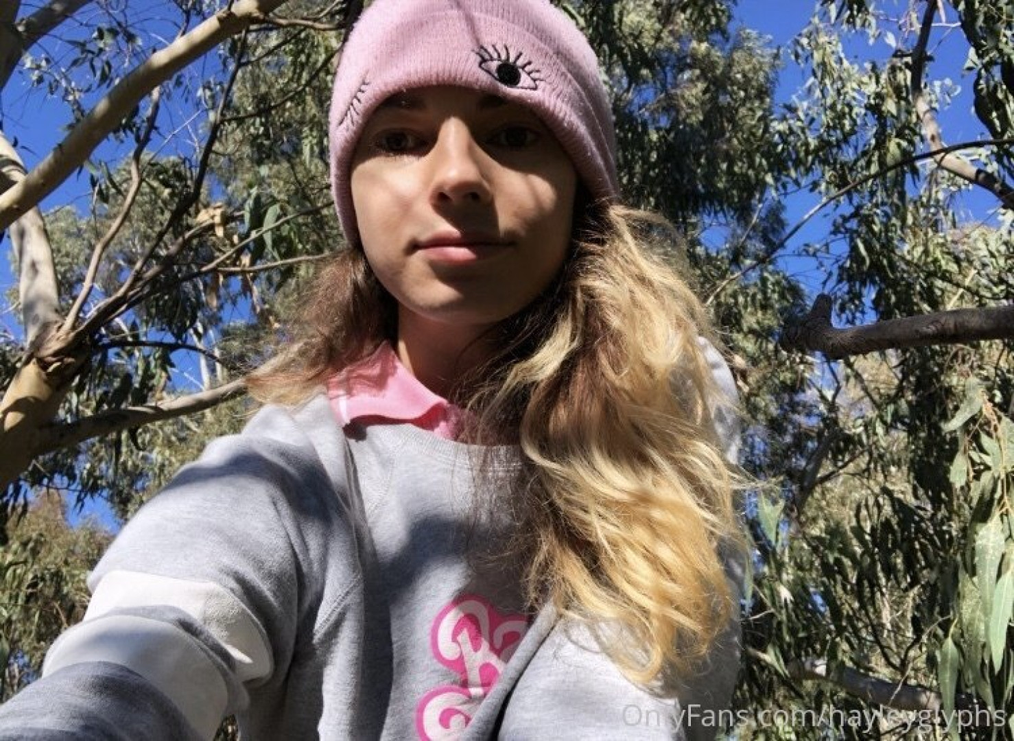 Photo by chippiechipsbimbo published on January 10,2024 22:44:39 - BestThots