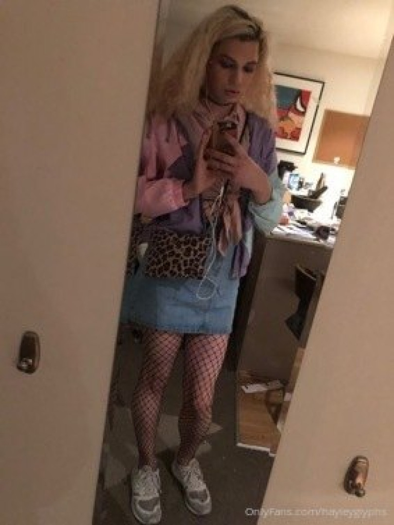 Photo by chippiechipsbimbo published on January 10,2024 22:44:42 - BestThots