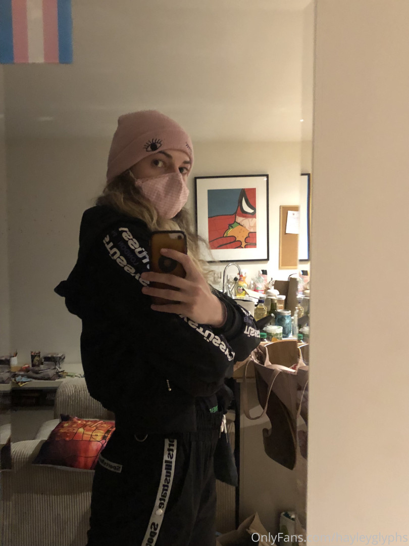 Photo by chippiechipsbimbo published on January 10,2024 22:44:48 - BestThots