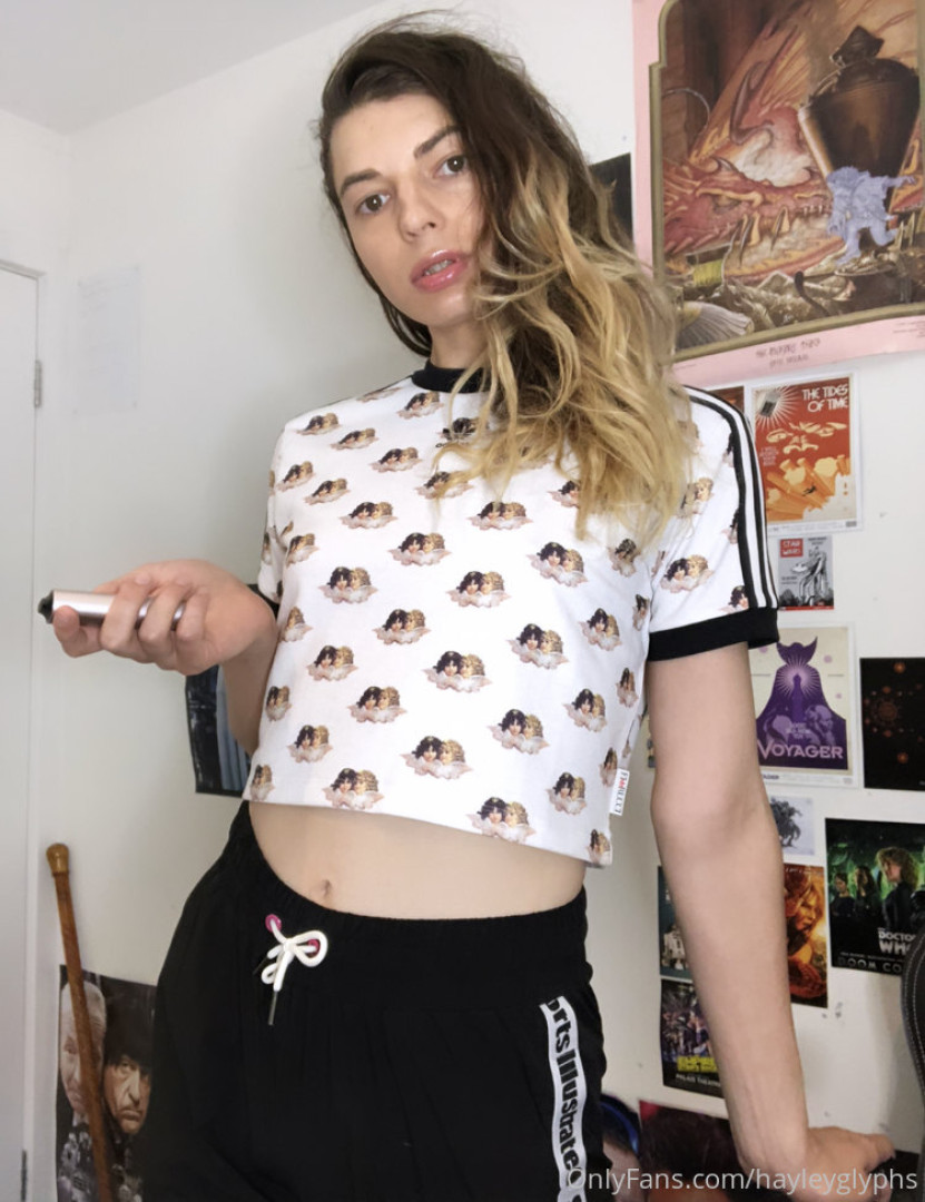 Photo by chippiechipsbimbo published on January 10,2024 22:44:56 - BestThots