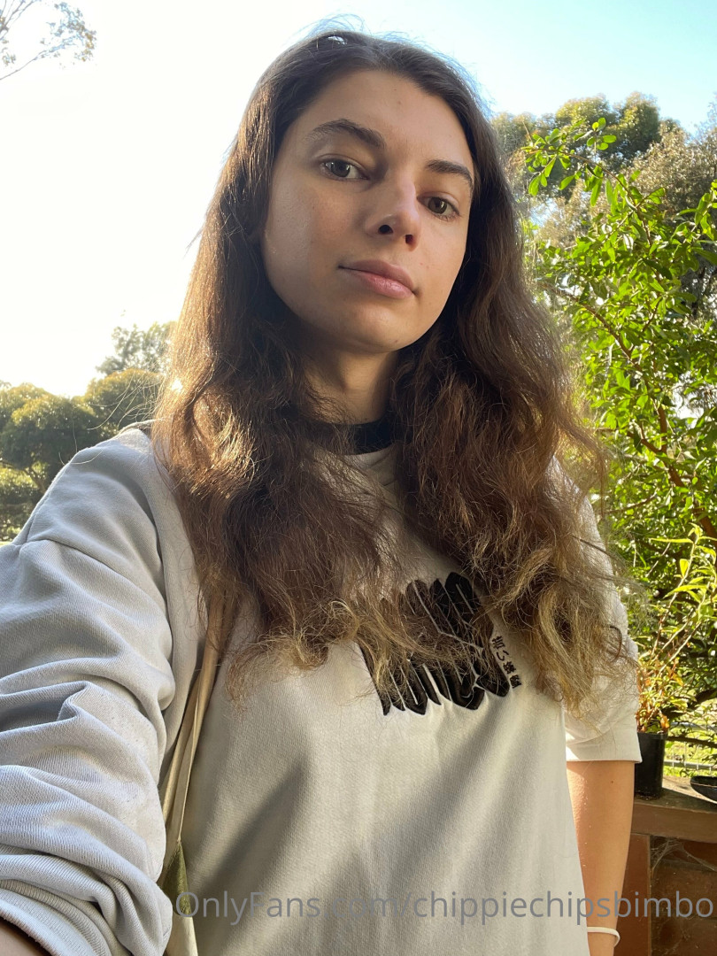 Photo by chippiechipsbimbo published on January 10,2024 22:45:11 - BestThots