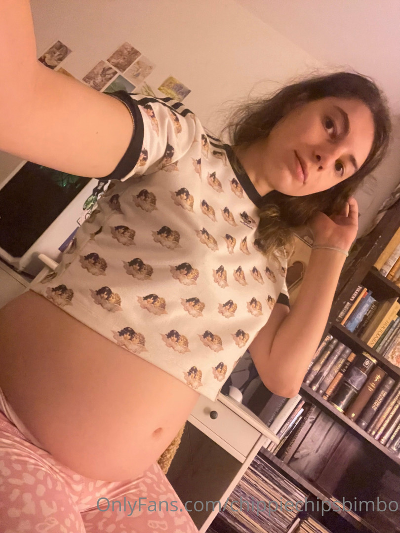 Photo by chippiechipsbimbo published on January 10,2024 22:45:24 - BestThots
