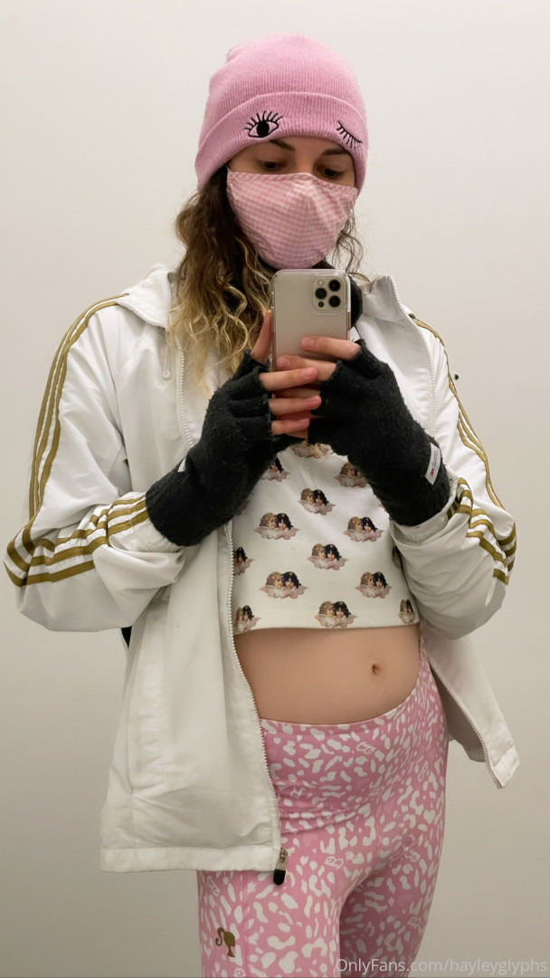 Photo by chippiechipsbimbo published on January 10,2024 22:45:25 - BestThots