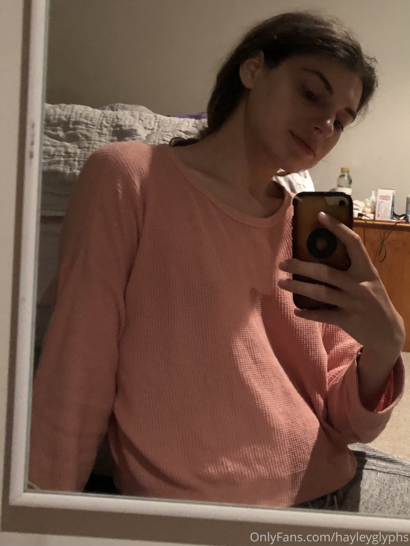 Photo by chippiechipsbimbo published on January 10,2024 22:45:30 - BestThots