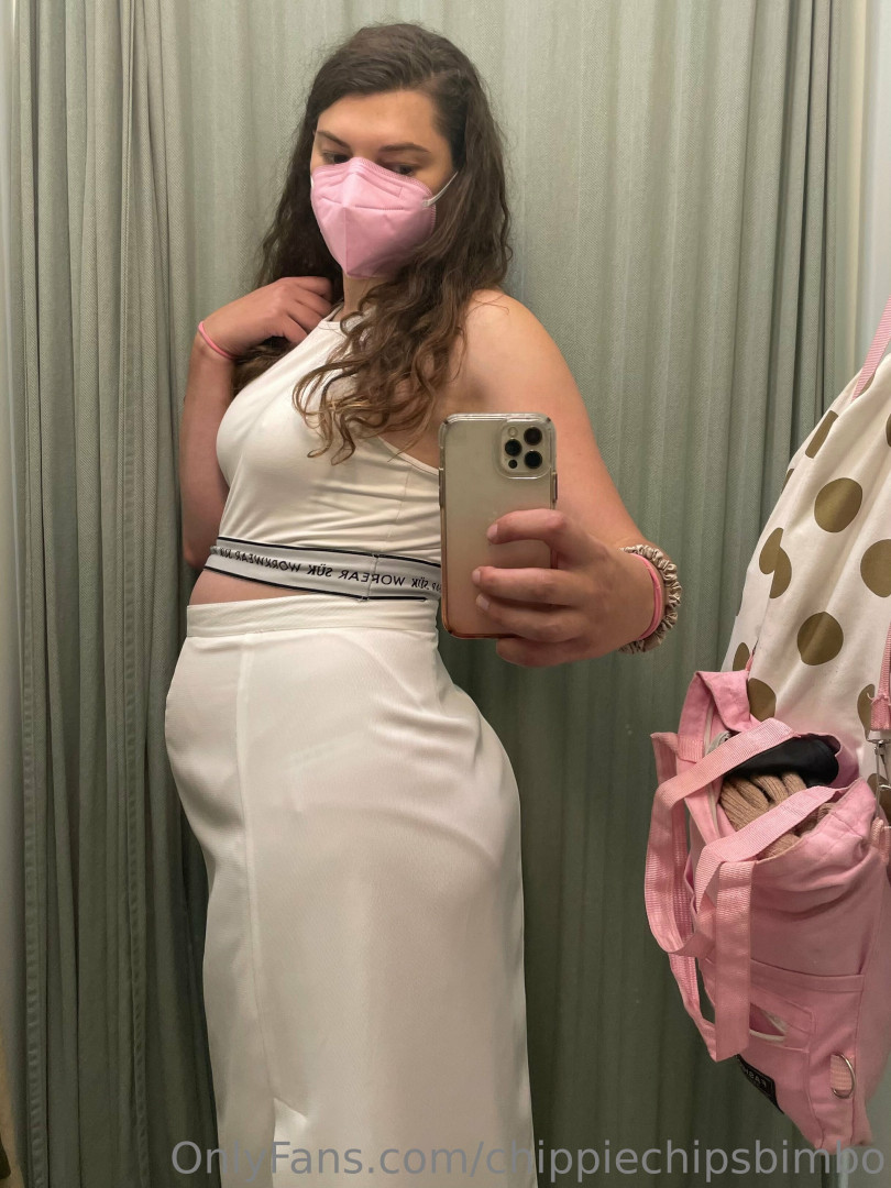 Photo by chippiechipsbimbo published on January 10,2024 22:45:32 - BestThots